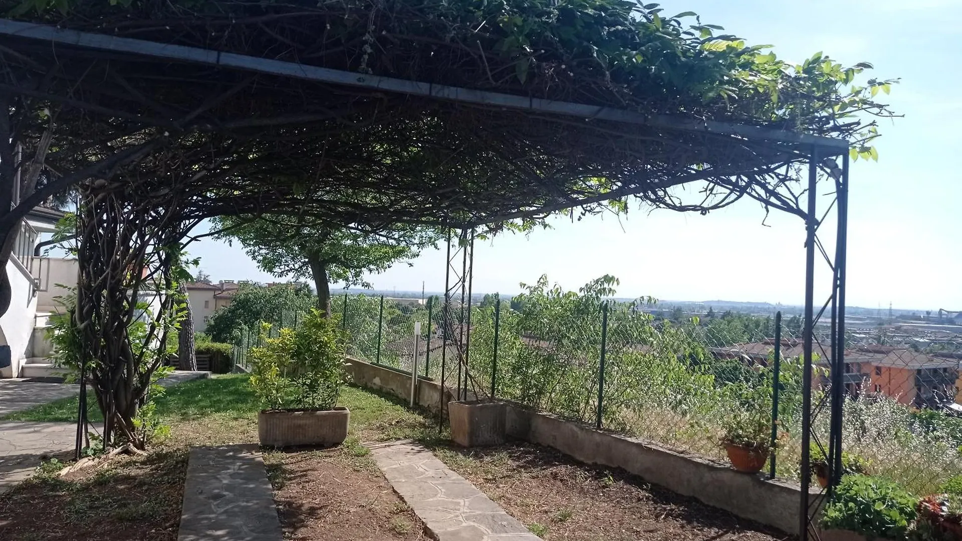 Вилла Casa Alice, In Collina Con Panorama Лонато Италия